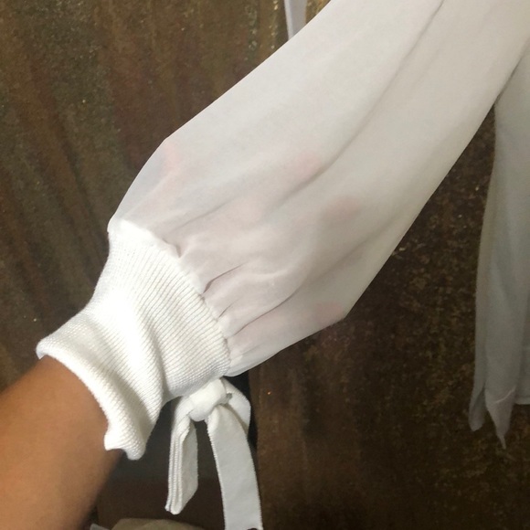 White sweater with Sheer Sleeves - Picture 3 of 4